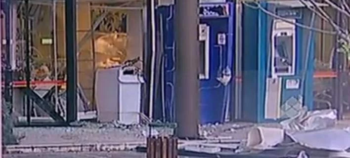 Εκρήξεις σε ΑΤΜ τραπεζών σε Γλυφάδα και Μενίδι τα ξημερώματα